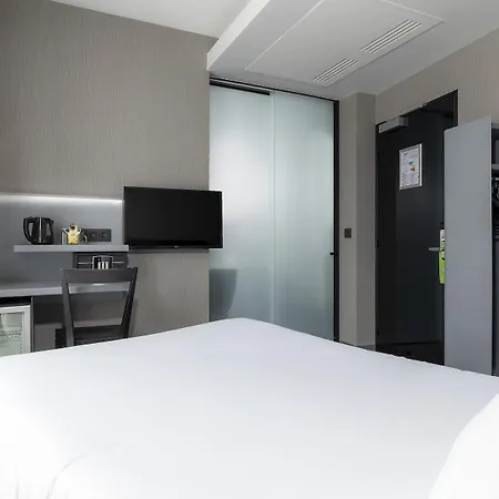Hotel Libertel Montmartre Opéra 3*