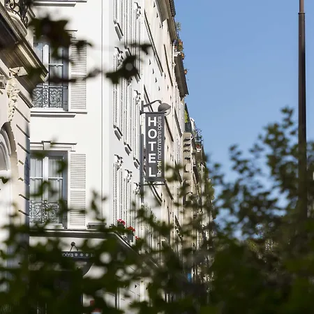 Libertel Montmartre Opéra 3*
