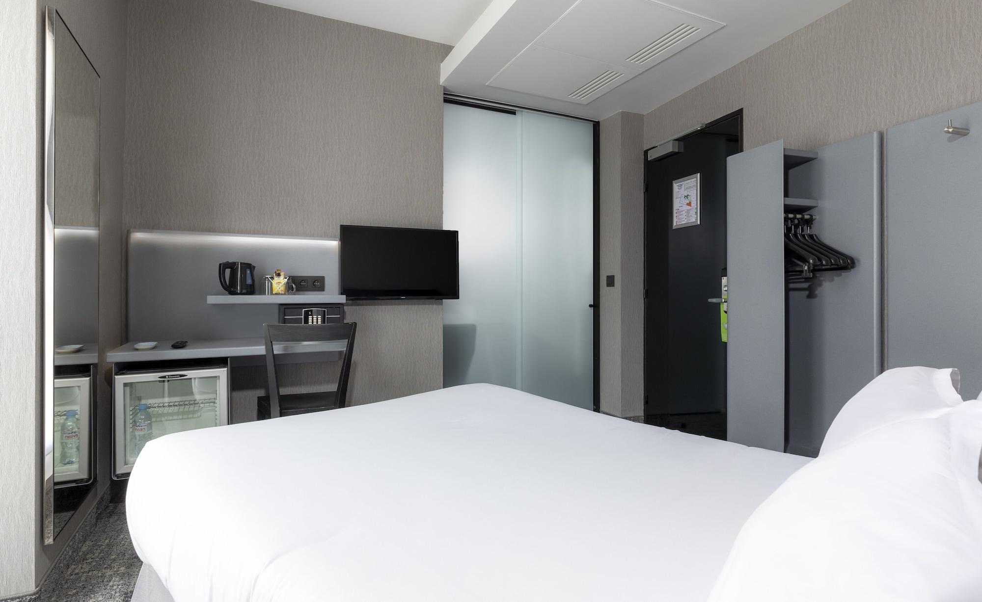 Hotel Libertel Montmartre Opera 3*