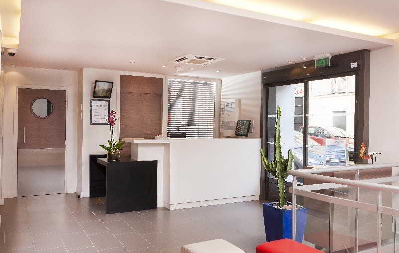 Libertel Montmartre Opéra 3*